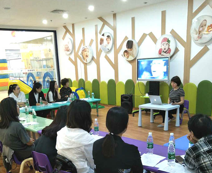嬰智貝佳松江o飛航園：到底《如何愛(ài)孩子才能收到愛(ài)》？
